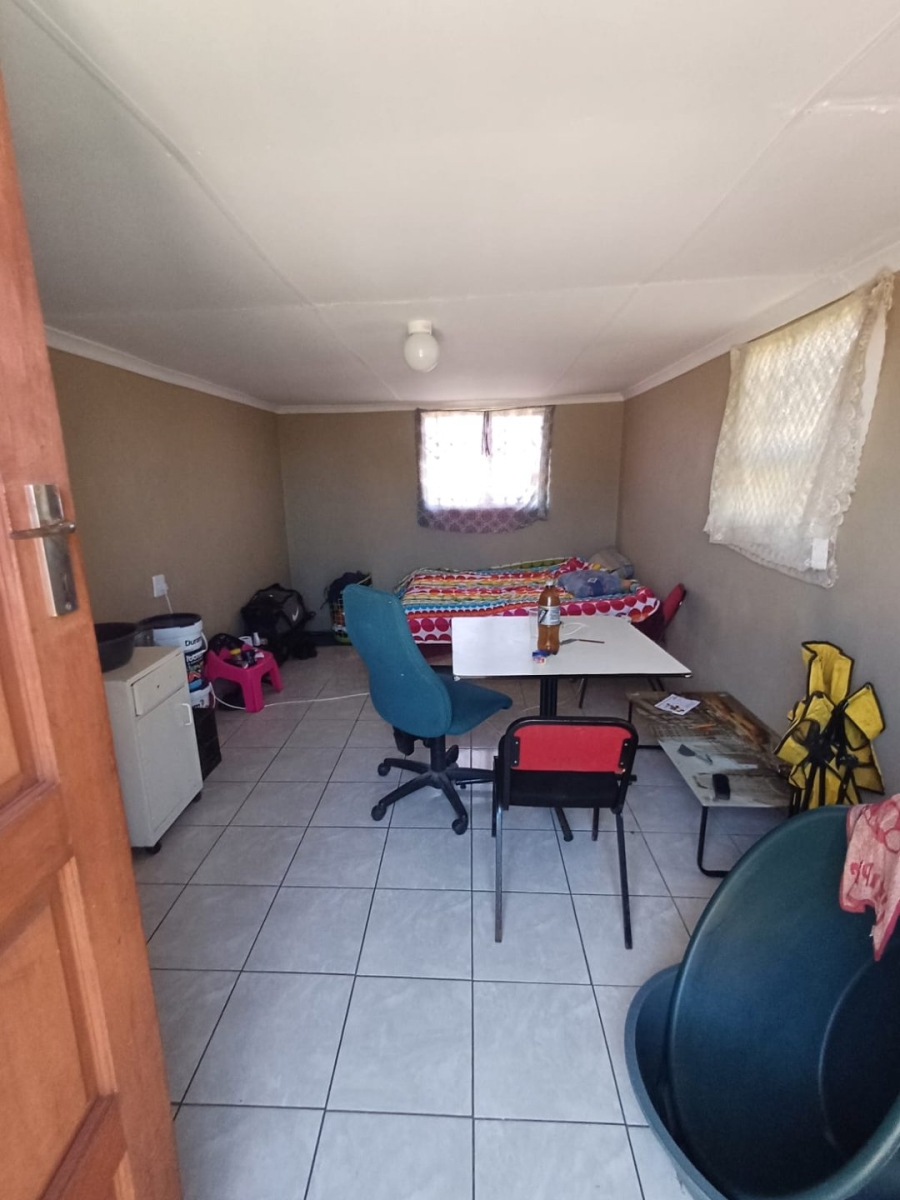 2 Bedroom Property for Sale in Govan Mbeki Eastern Cape